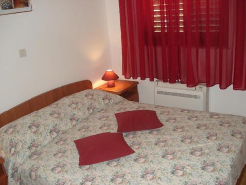 Apartments Cepo - image 2