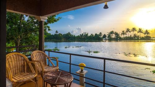Uitzicht, Warmth Lake Haven Island Resort in Kuttanad Taluk