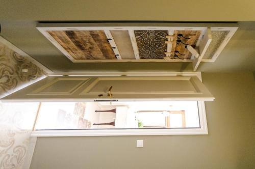 Apartment image 10