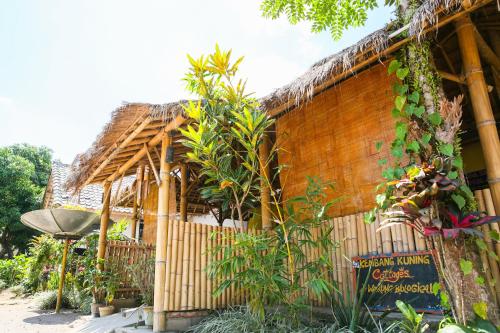 ห้องอาหาร, Kembang Kuning Cottages in ซิกูร์