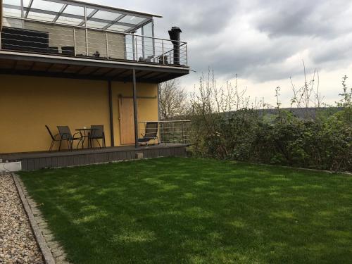 Ferienwohnung Zum Saaletalblick 5.0km von Goseck entfernt