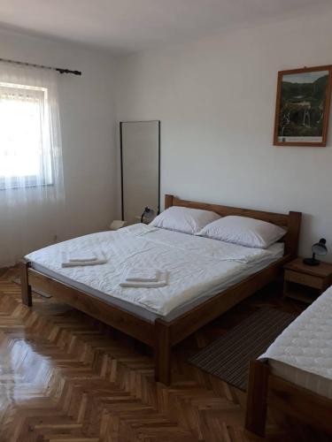 APARTMAN &ROOMS NJEGOVAN in Korenica
