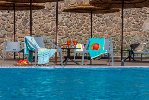 בריכת שחיה, מלון לאונרדו טבריה (Leonardo Hotel Tiberias) in טבריה