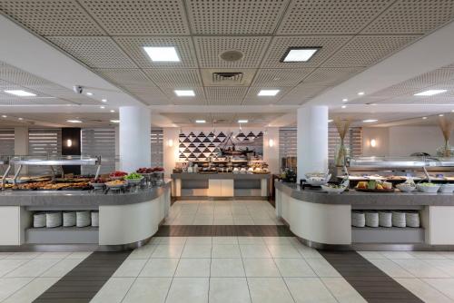 Ресторант, Leonardo Hotel Tiberias in Тиверия