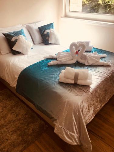 King Court Apartment - image 13