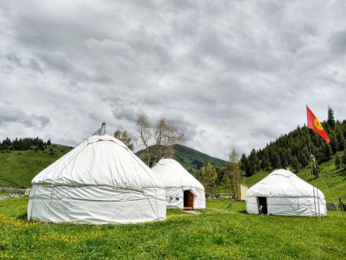 Jyrgalan Yurt Lodge - Teploklyuchenka