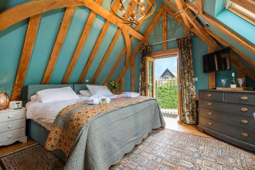 Corner Farm - image 6