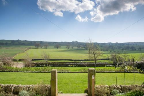 Errington House - image 10