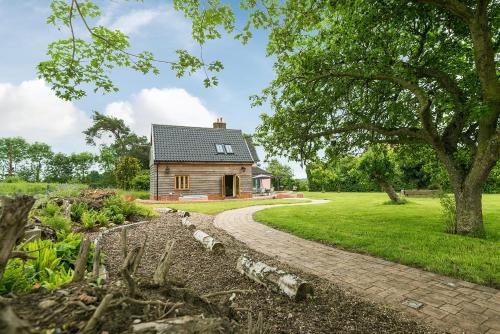 Corner Farm - image 9