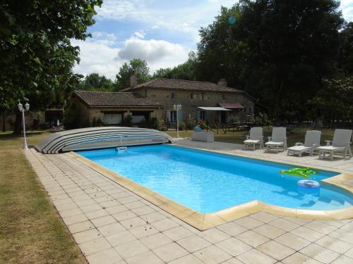 Dārzs, Le Petit Moulin, Ste Soline in Lezay