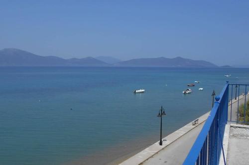  Papas Rooms on the Seafront, Pension in Oreoi bei Soúrpi