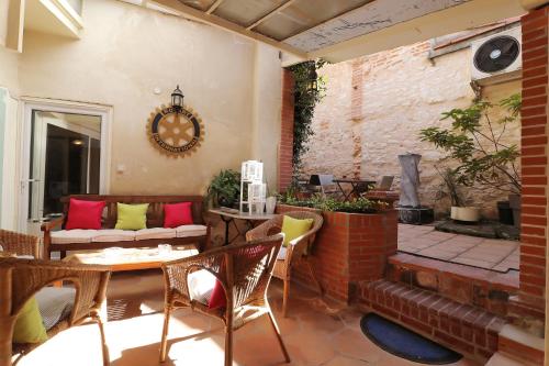 Hotel Les Pasteliers - image 4