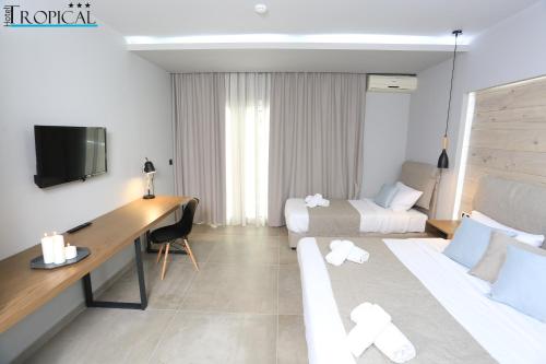 Tropical Tropical is a popular choice amongst travelers in Chalkidiki, whether exploring or just passing through. The property features a wide range of facilities to make your stay a pleasant experience. Servi