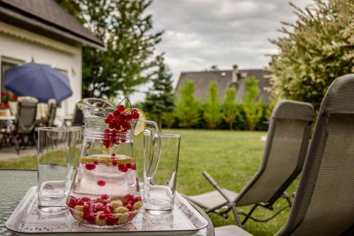 สวน, Vila Les Kralovstvi in เนโมยอฟ