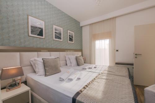 Villa Royal Apartments Villa Royal Apartments is perfectly located for both business and leisure guests in Tivat. The property offers a high standard of service and amenities to suit the individual needs of all travelers. S