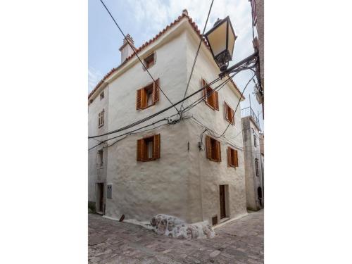 Apartments with WiFi Vrbnik Krk - 15721 Vrbnik