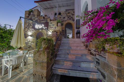 Irida Holiday Apartments in Lefktro
