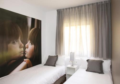 MH Apartments Suites - image 3