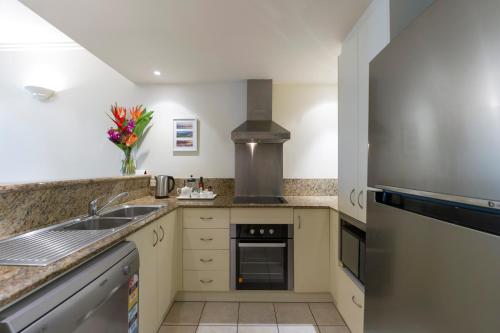 Two-Bedroom Apartment image 6