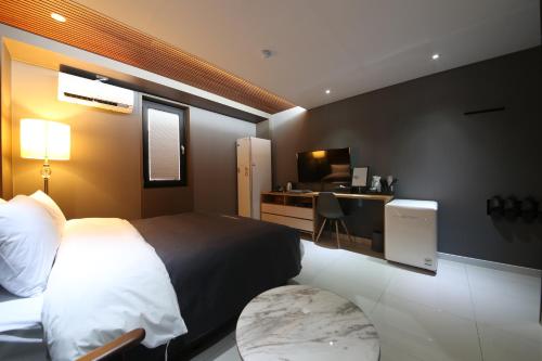 จอนจู กึมอัมดง โฮเทล เค (Jeonju Geumamdong Hotel K) in ชอนจู