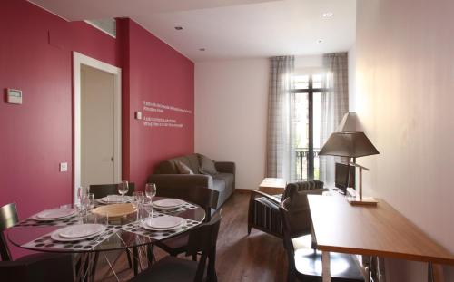 MH Apartments Suites - image 6
