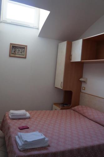 Family Room attic with Private Bathroom 