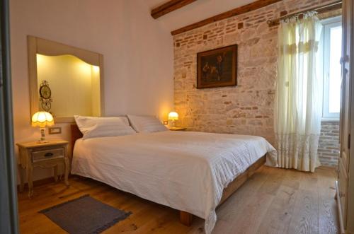 Arnolongo B4 Sea View