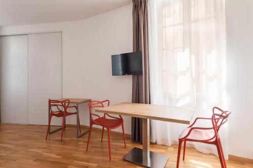 Residhotel Vieux Port - image 12