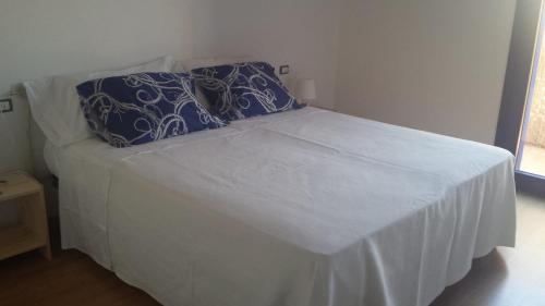 B&B Sant'Antioco - La Casa Blanca y Azul - Bed and Breakfast Sant'Antioco