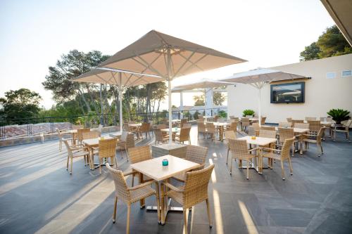 Hotel Admiral Casino & Lodge - image 10