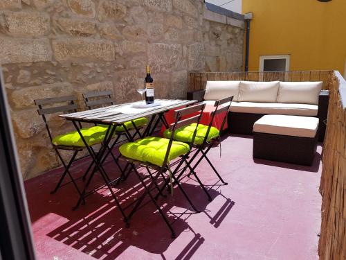  Centenary Fontainhas Apartments in Porto