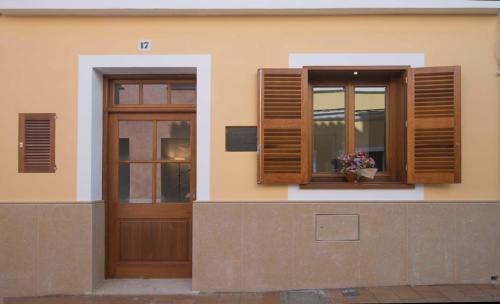 Petit Hotel Ciutadella - image 2