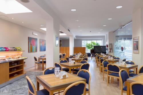 酒吧/高級酒吧, City Hotel & Suites in 福利尼奧