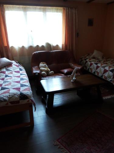  Gastzimmer für Übernachtung Гостевая комната, Pension in Oberbipp bei Niederbuchsiten