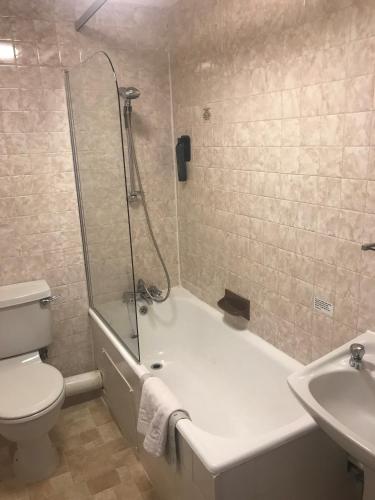 Classic Single Room room in Cairn Hotel