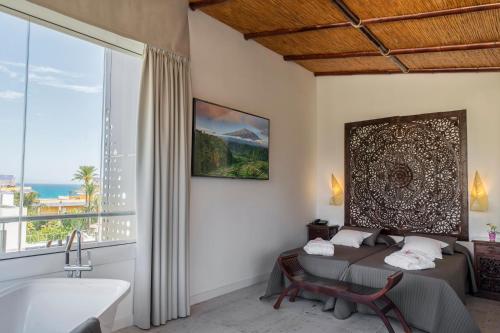 Essence Hotel Boutique - image 4