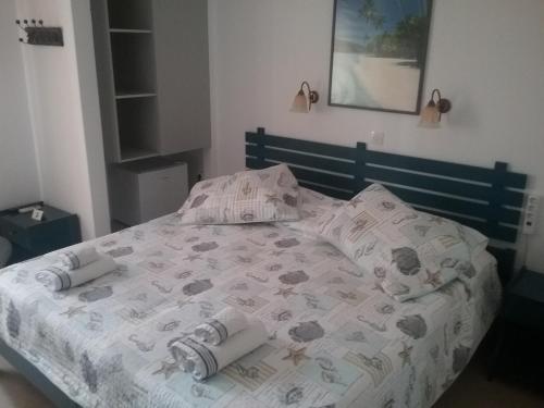 Twin Room image 6