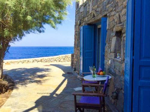  Poseidon's Waterfront House in Ornos