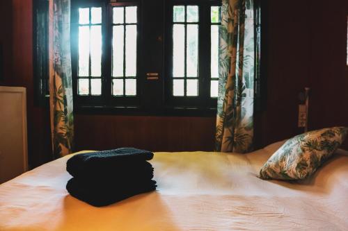 1 double bed
