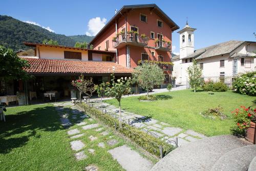 Hotels in Argegno | NOW Enjoy Contactless Booking & 24/7 Support!