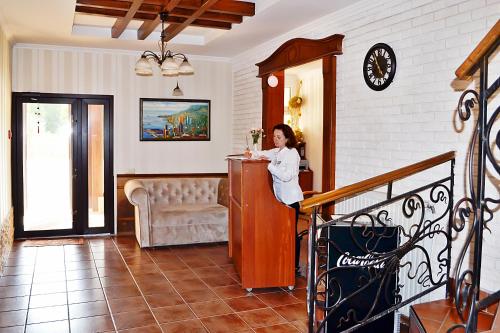 Geneva Hotel - image 5
