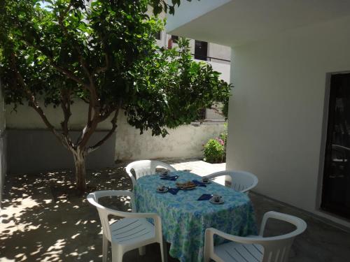 Amfi Apartments - image 2
