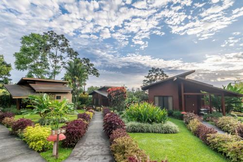 HOTEL EL SILENCIO DEL CAMPO (Costa Rica/La Fortuna de San Carlos):  opiniones y precios