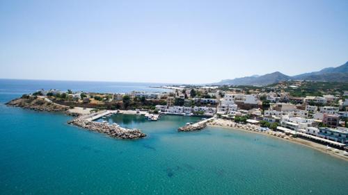  Villa NOTOS in Makry Gialos