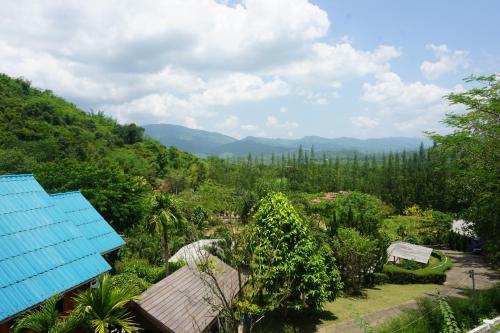 Baan Nuen Kao at Suan Phueng Baan Nuen Kao at Suan Phueng