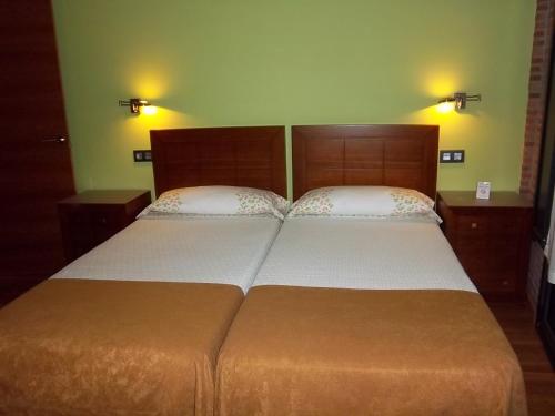 Apartamentos Entrepalacios - image 5