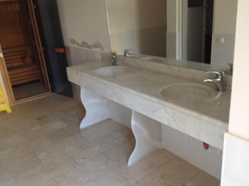 Apartment in KurtSafir Euro 12 Residence - image 8