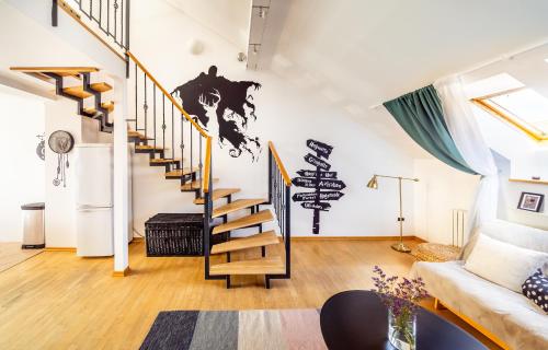 4BR 3BATH BALCONY central Harry Potter penthouse, Прага (фото 7)