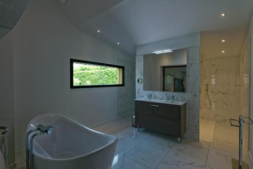 Manoir des Logis – Yvré-l'Évêque, AR
