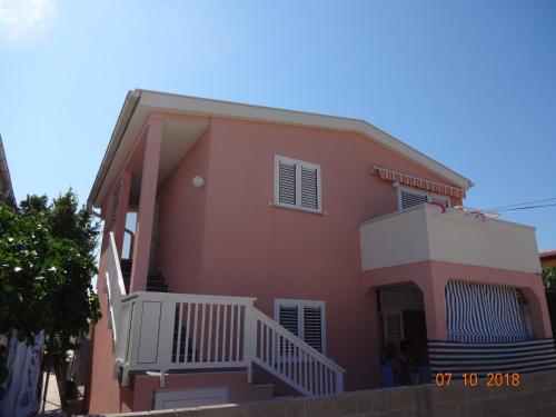  Apartment Dora & Franka in Vir